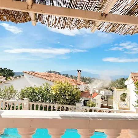 Mas Blau Munt Villa