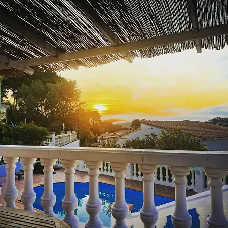 Mas Blau Munt By Host&joy