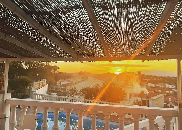 Mas Blau Munt By Host&joy